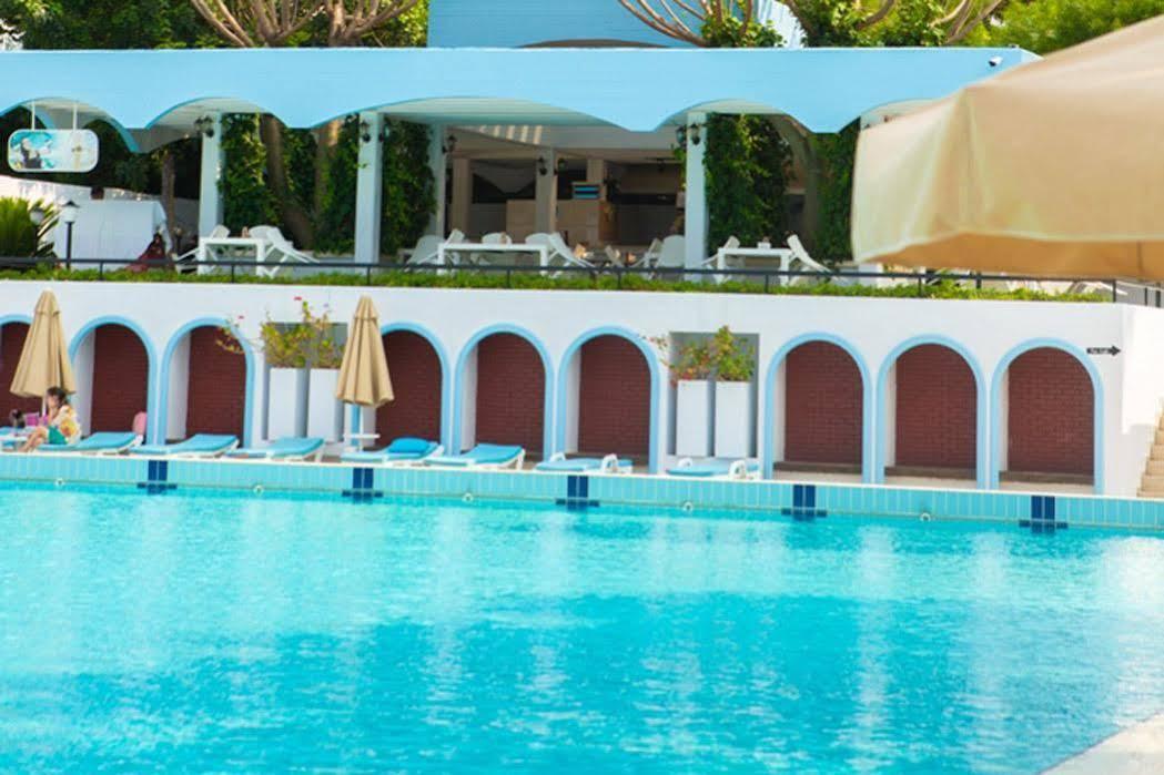 Uptown Bueyuek Anadolu Girne Hotel Exterior photo