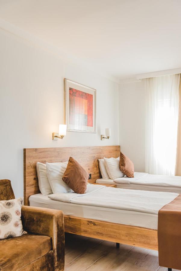 Uptown Bueyuek Anadolu Girne Hotel Exterior photo