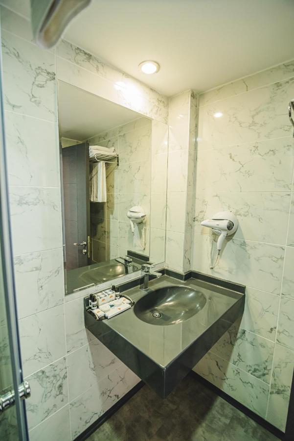 Uptown Bueyuek Anadolu Girne Hotel Exterior photo