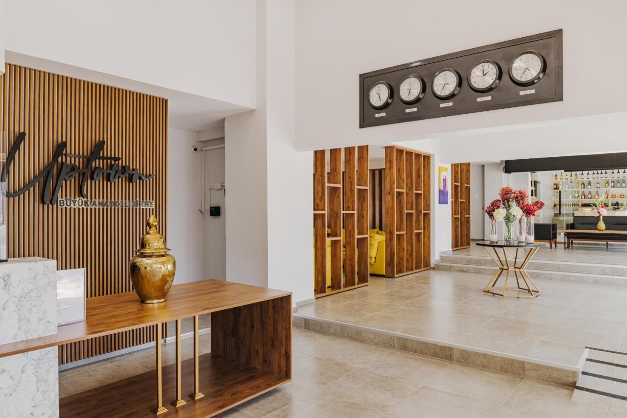 Uptown Bueyuek Anadolu Girne Hotel Exterior photo