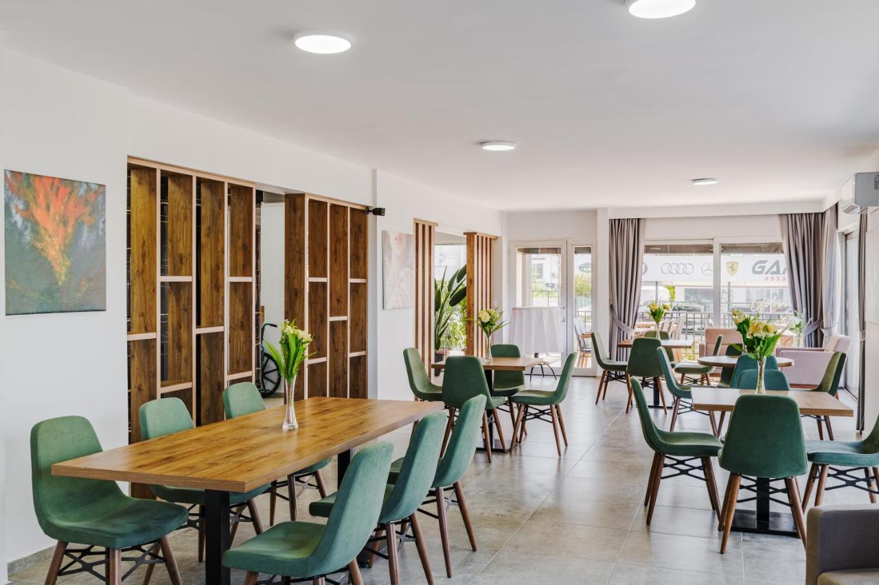 Uptown Bueyuek Anadolu Girne Hotel Exterior photo