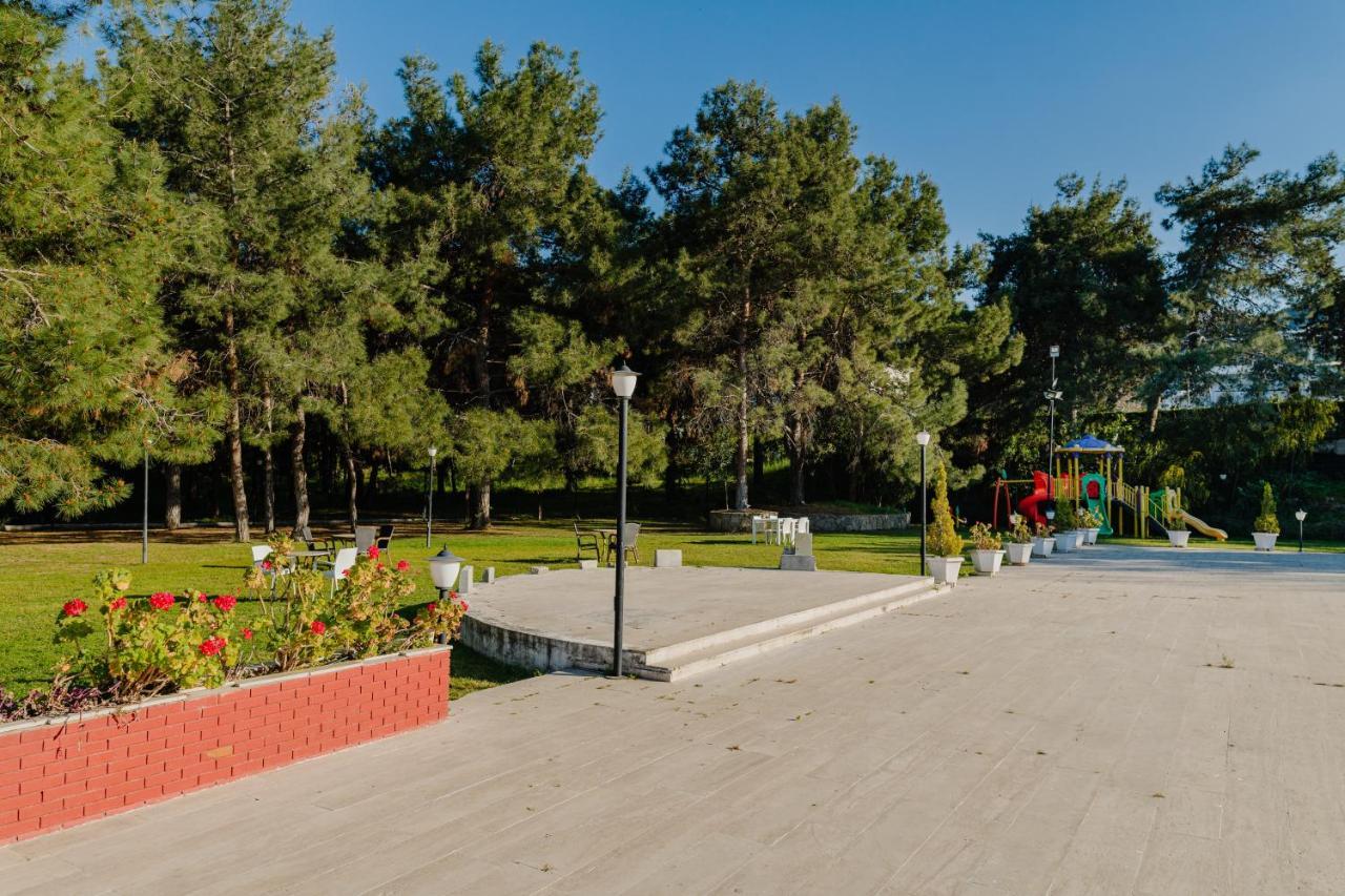 Uptown Bueyuek Anadolu Girne Hotel Exterior photo