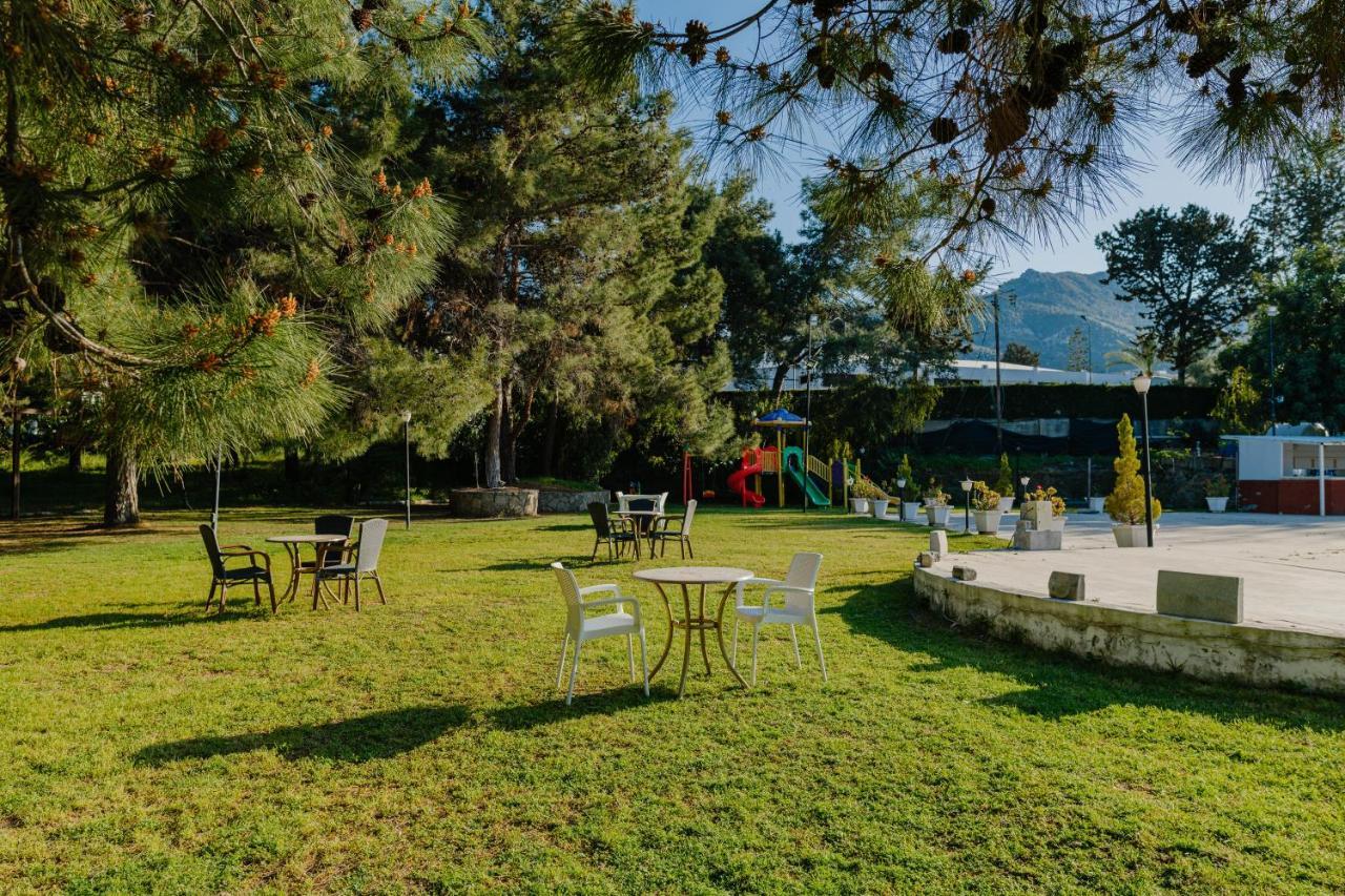 Uptown Bueyuek Anadolu Girne Hotel Exterior photo