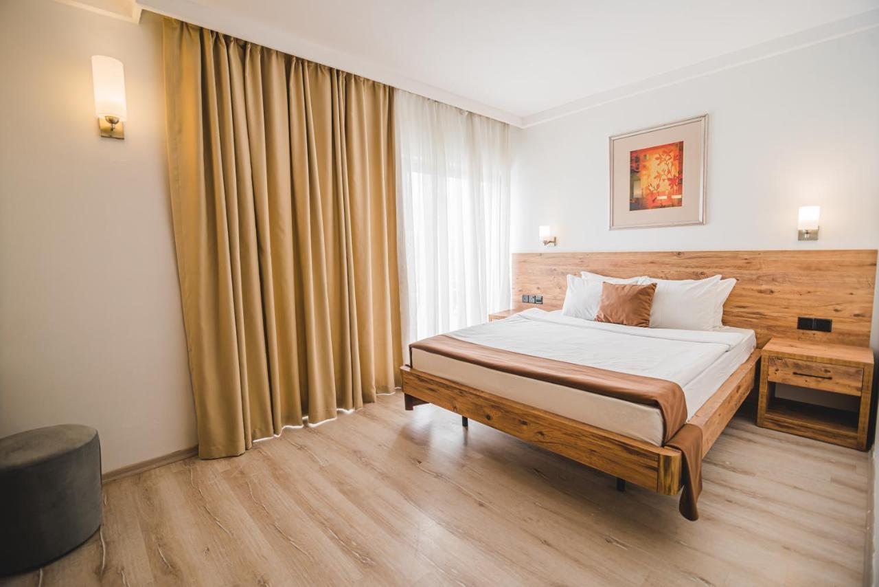 Uptown Bueyuek Anadolu Girne Hotel Exterior photo