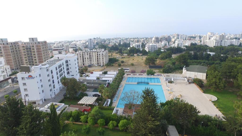 Uptown Bueyuek Anadolu Girne Hotel Exterior photo
