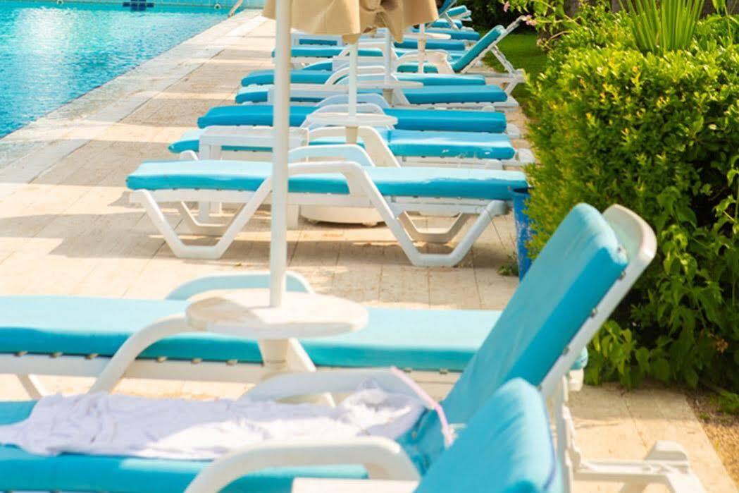 Uptown Bueyuek Anadolu Girne Hotel Exterior photo